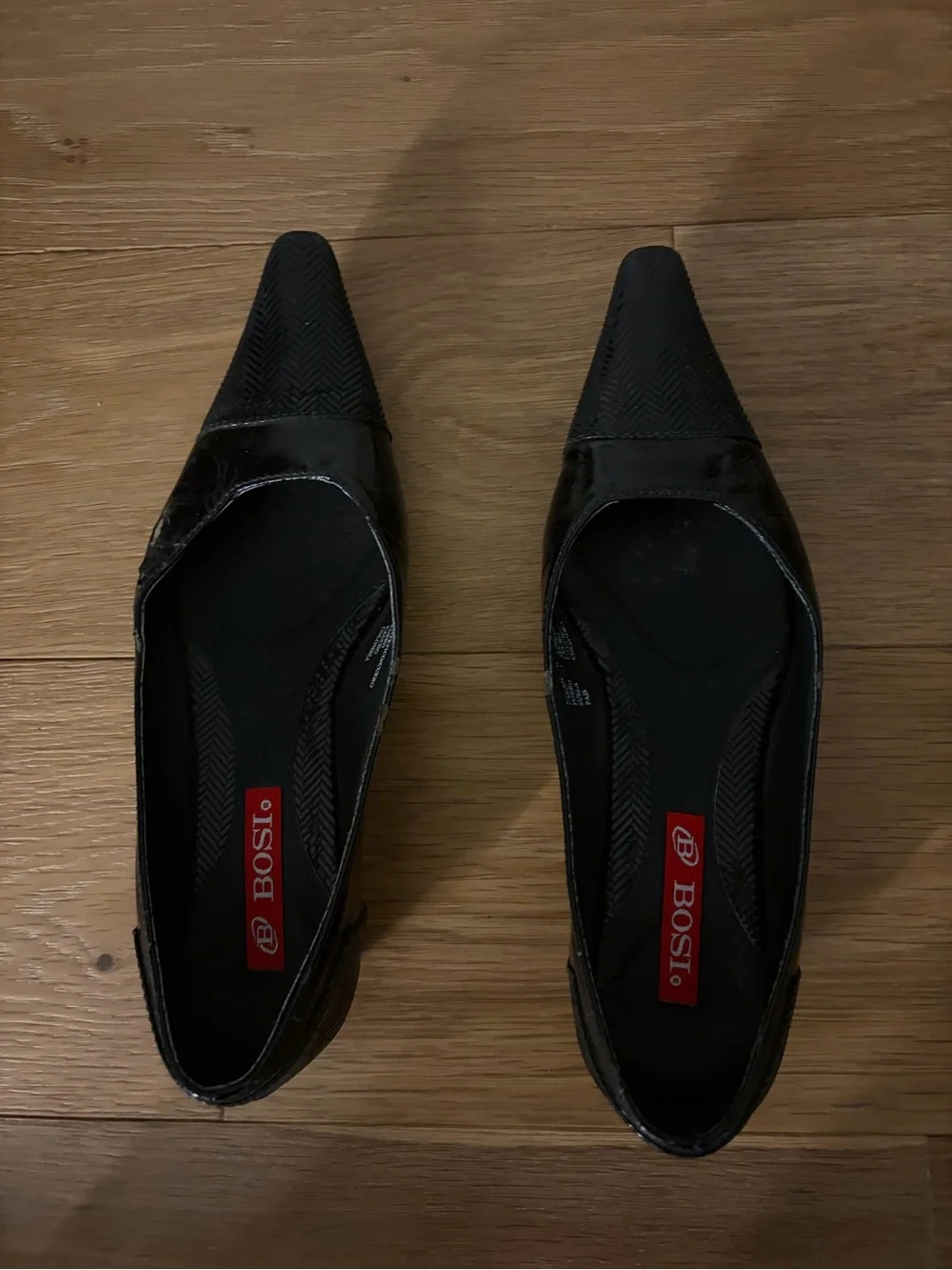 Pointed Toe Black Flats — Sleek Women's Loafers